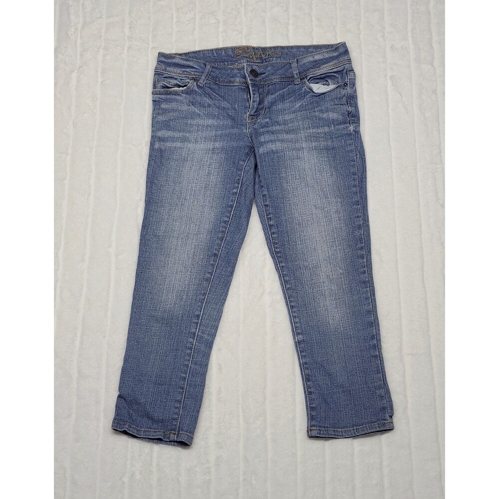 dELiA*s Women's Size 0 Low Rise Cropped Jeans Light Wash Denim 99% Cotton